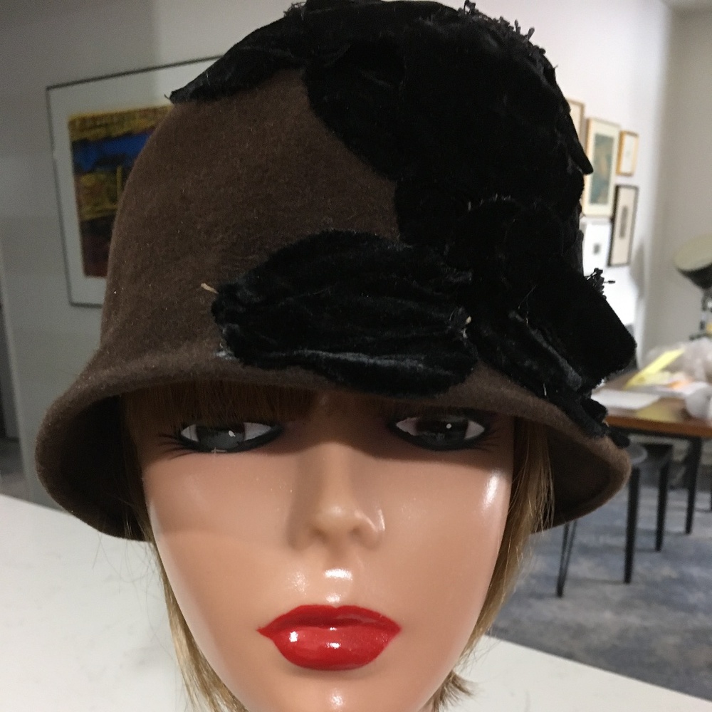 Lilliput 'Cloche' 30's style hat